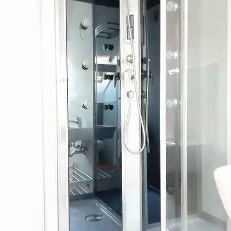 Central Station Open Space Apartment Milan