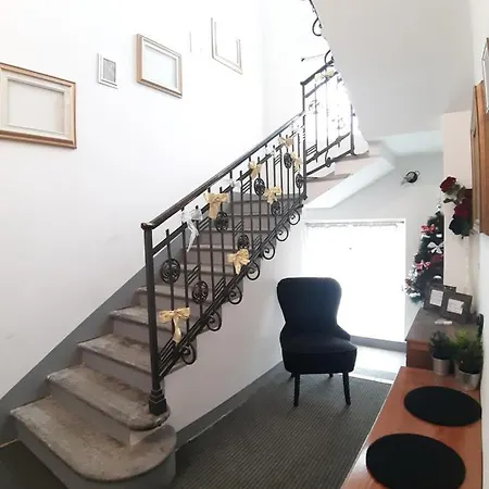 Central Station Open Space Apartment